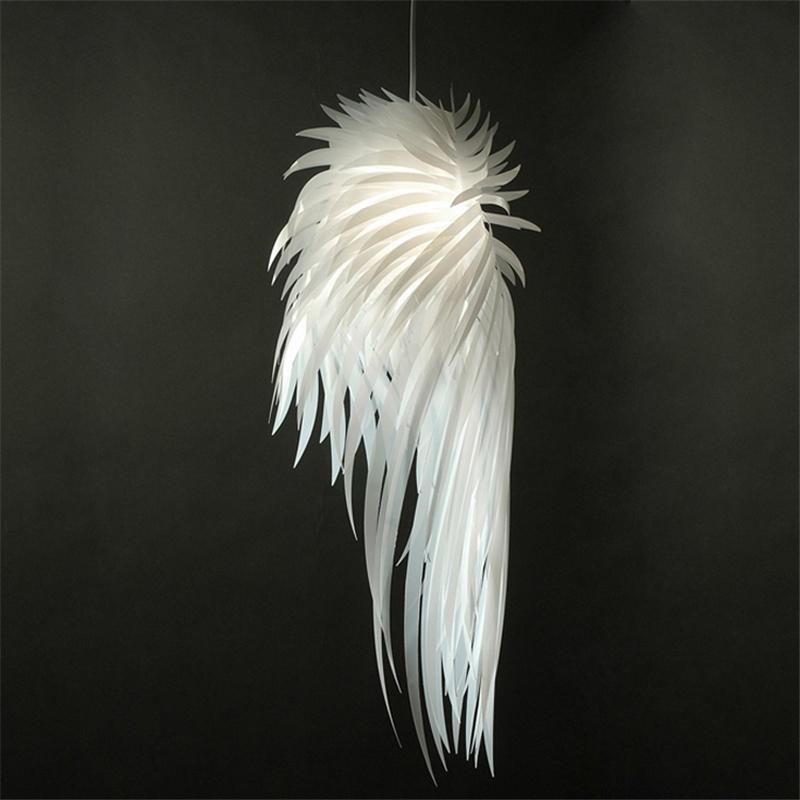 Изображение товара: Подвесные светильники в скандинавском стиле с белыми крыльями, для гостиной, с ангельским пером, для спальни, современный декор, промышленное освещение, светильники