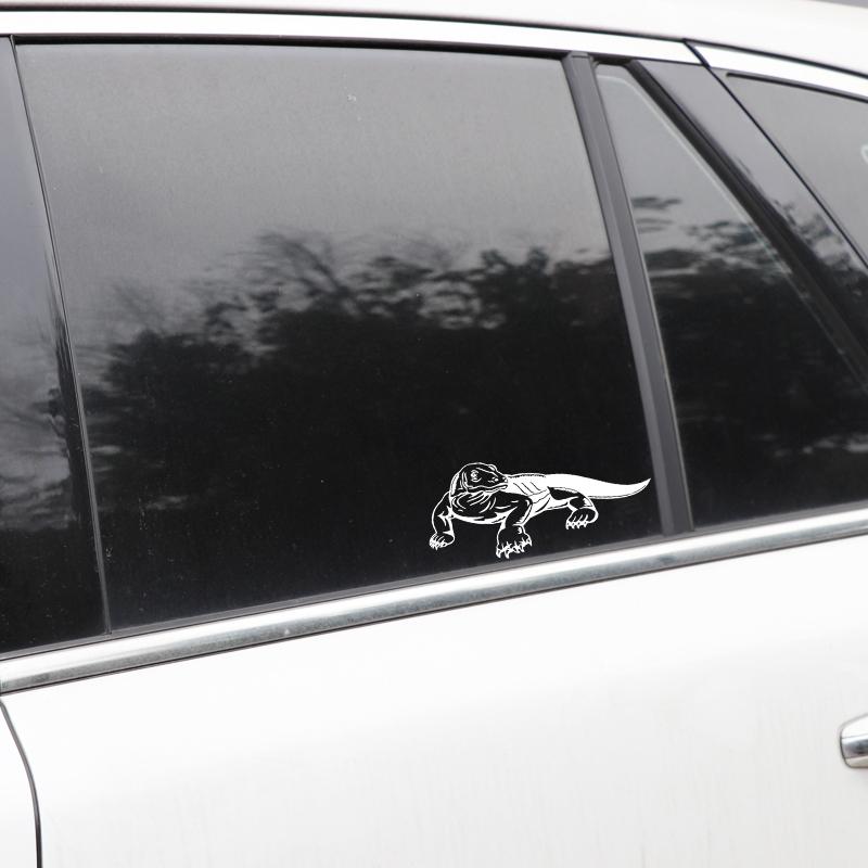 Изображение товара: YJZT 18,8 см * 8,2 см, автомобильные наклейки с узором в виде ящерицы, украшение для багажника автомобиля, Виниловая наклейка, черный/серебристый цвет