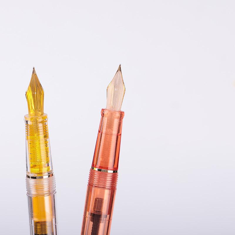 Изображение товара: Ручка перьевая пластиковая, 0,38 мм, 0,5 мм, с золотым зажимом