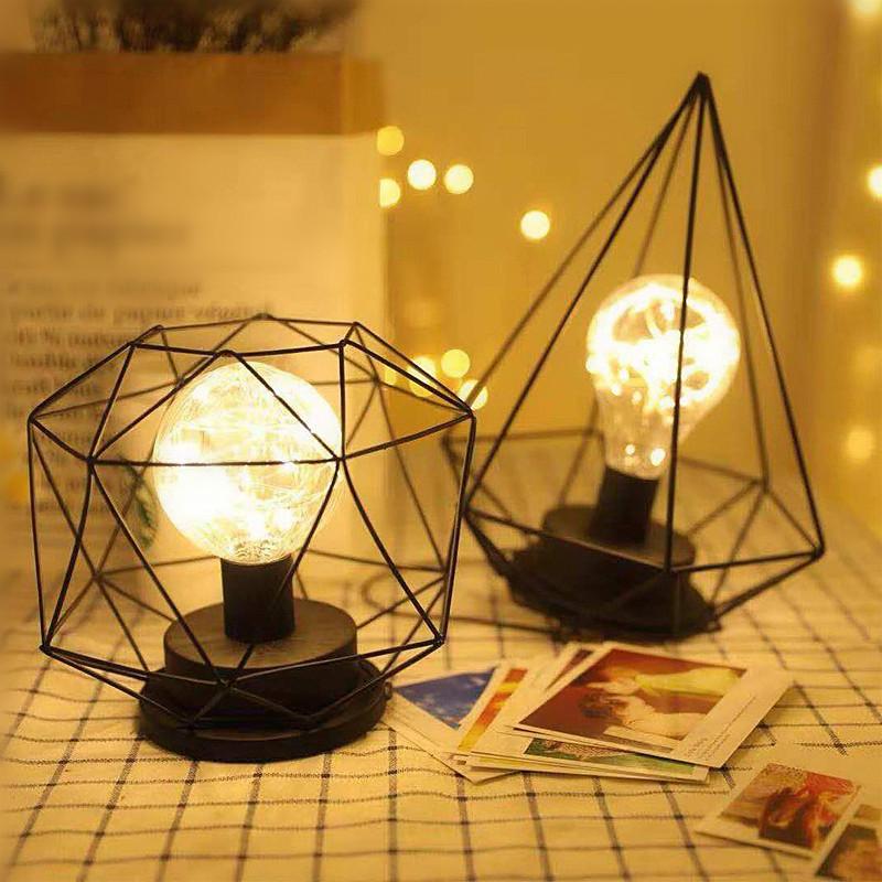 Изображение товара: Подвесная лампа для помещений Железный Ретро Лофт Пирамида Подвесная лампа Металлическая лампа на батарейках спальные ночные светильники
