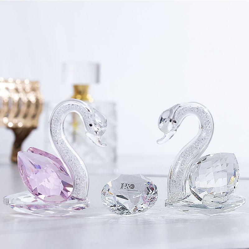 Изображение товара: H & D 3D кристалл фигурка лебедя художественное стекло животное бриллиант пресс-папье коллекционный Рождественский подарок домашнее украшение стола Свадебные сувениры