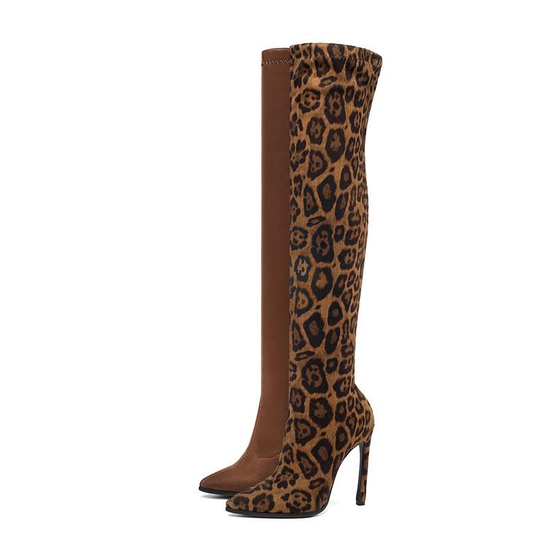 Изображение товара: Женские леопардовые ботфорты MoonMeek, леопардовые ботфорты на высоком каблуке-шпильке, элегантные высокие сапоги для выпускного вечера, 2020