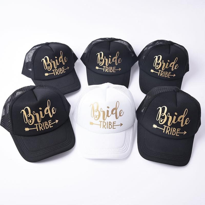 Изображение товара: Унисекс Для женщин мужчин надпись «Bride Tribe» Snapback Кепка-тракер Кепка с сеточкой и золотыми буквами стрелка Свадебные Бейсбол Кепки