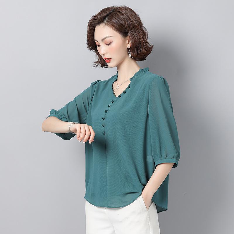 Изображение товара: Летняя шифоновая рубашка с коротким рукавом для женщин среднего возраста, свободные блузки большого размера, однотонные рубашки с v-образным вырезом для мам, H9087