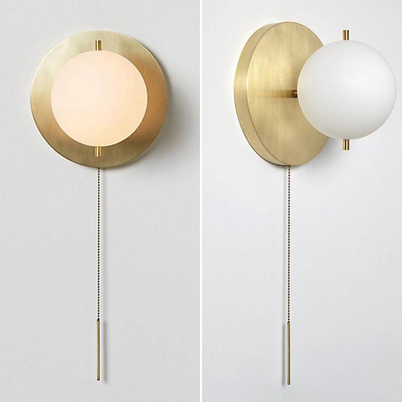 Изображение товара: Нордический, постмодерн, минималистичный индивидуальный стиль, дизайнерский стиль, гостиная, коридор, латунный настенный светильник с шариками 15 см
