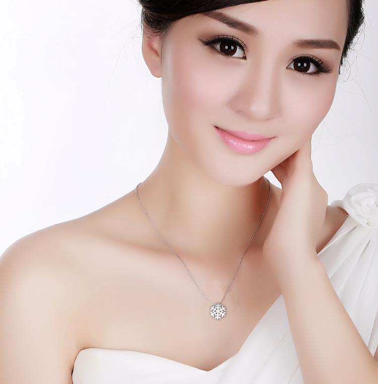 Изображение товара: Женское Ожерелье в Корейском стиле, романтическое эффектное рождественское ювелирное изделие, 2019