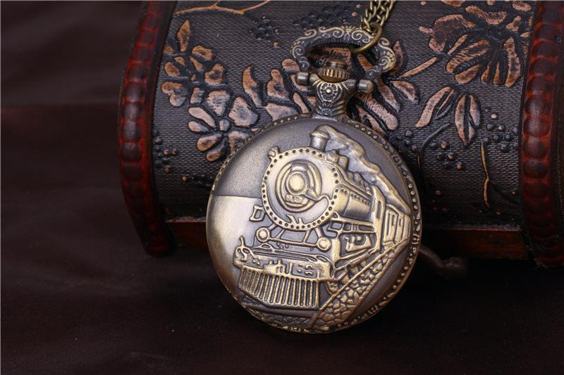 Изображение товара: Большие модные кварцевые винтажные карманные часы со шлейфом в английском ретро-стиле с цепочкой на талии, Лидер продаж