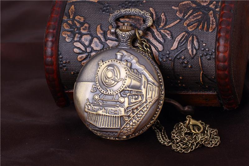 Изображение товара: Большие модные кварцевые винтажные карманные часы со шлейфом в английском ретро-стиле с цепочкой на талии, Лидер продаж