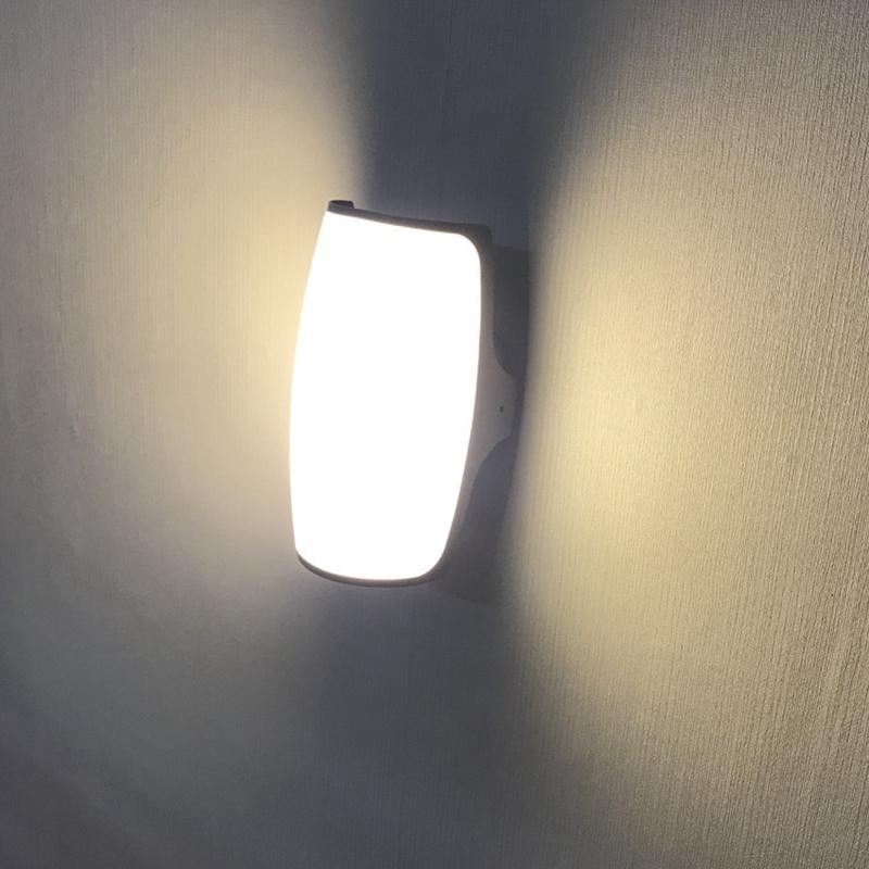 Изображение товара: Светодиодный настенный светильник LukLoy, современный минималистичный водонепроницаемый уличный настенный светильник для внутреннего двора, лестницы, коридора, балкона, виллы, коридора