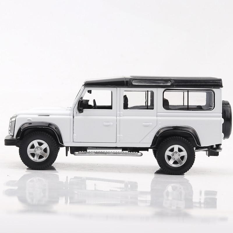 Изображение товара: Распродажа 1:36 Defender SUV модель автомобиля из сплава, имитация литого металла оттяните назад внедорожный модель автомобиля, детская игрушка в подарок, бесплатная доставка