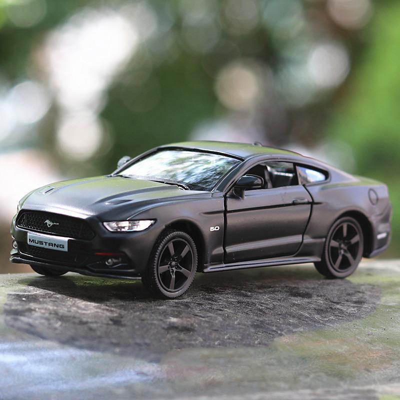 Изображение товара: Изысканная модель автомобиля из 1:36 сплава Mustang, имитационная металлическая литая модель для детской коллекции, бесплатная доставка