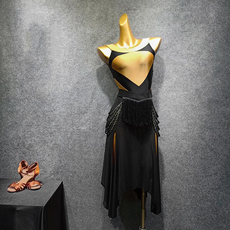 Изображение товара: Женская юбка для латиноамериканских танцев, ассиметричная юбка с разрезом и кисточками, танцевальная одежда для выступлений и выступлений, модель DL4087, 2019