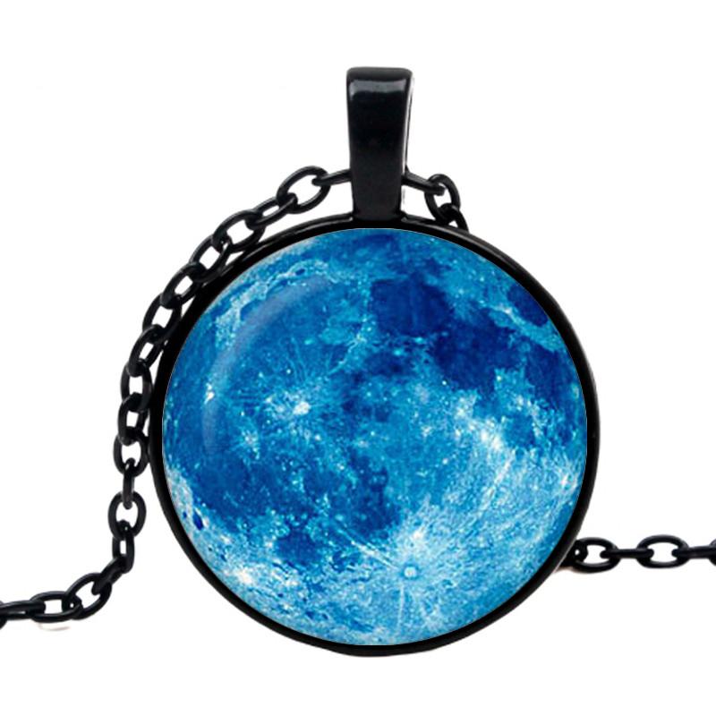 Изображение товара: Кулон в виде синей Луны, ожерелье в виде полнолуния, стеклянная фотография, голубое космическое пространство, звезда, ювелирные изделия, Женская мода 2019, ювелирные изделия ручной работы, оптовая продажа