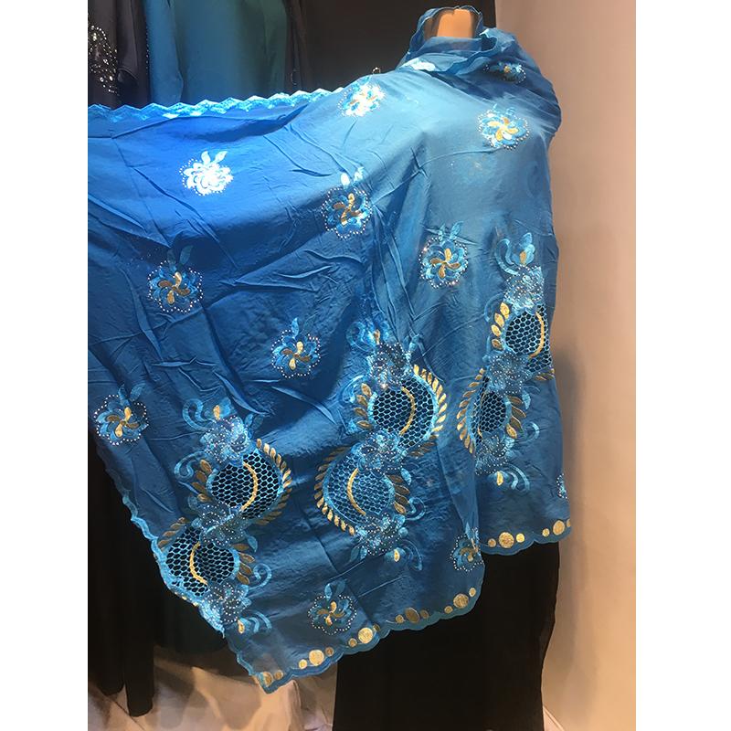 Изображение товара: Дубай Африканский мусульманский Рамадан хлопковая шаль накидка шаль с вышивкой шарф шаль бриллиант простые хиджабы хиджаб химикат кружева Stol Pray A122