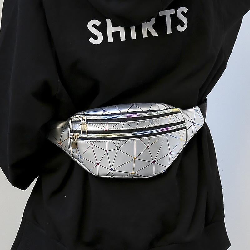 Изображение товара: Поясная Сумка женская голографическая, Забавный серебристый кошелек с геометрическим узором, нагрудная сумочка-мессенджер для телефона