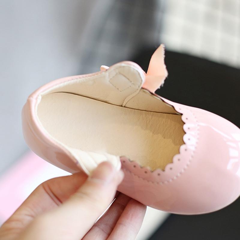 Изображение товара: Демисезонная обувь для маленьких девочек, детская нескользящая обувь, детские повседневные кроссовки на липучке для девочек, однотонные