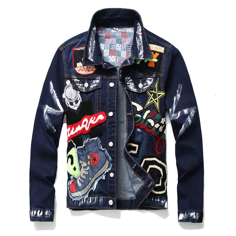 Изображение товара: Модная Джинсовая куртка с украшением в виде значков, куртка с длинными рукавами, однобортная Повседневная крутая джинсовая куртка для бега, женская одежда