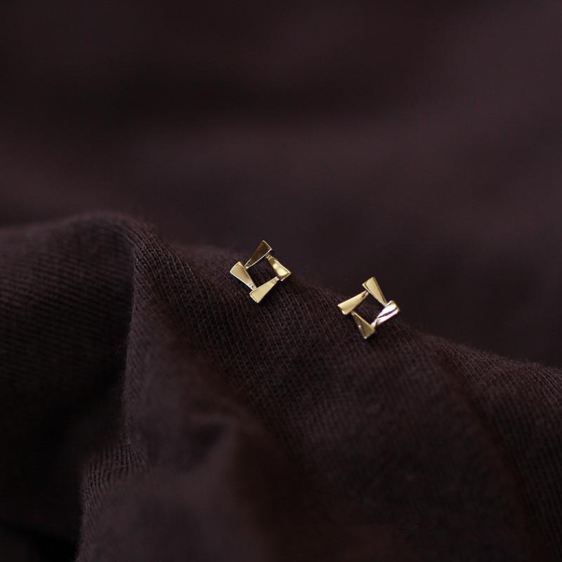 Изображение товара: Женские Геометрические серьги из стерлингового серебра 925 пробы с бриллиантами, позолота 14 к, в Корейском стиле, студенческие подарок ювелирной дружбы