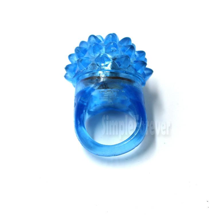 Изображение товара: 720 шт. мигающее мягкое желейное кольцо для вечевечерние мигающее светящееся клубничное кольцо Лидер продаж крутое светодиодное освещение
