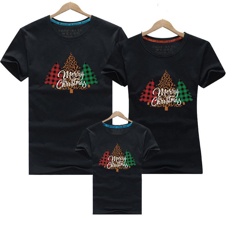 Изображение товара: Рождественская одежда, Одинаковая одежда для мамы, дочери, отца, сына, мультяшная футболка с рождественской елкой, для взрослых и детей, новогодние наряды