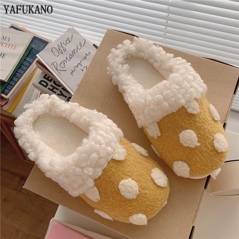 Изображение товара: Хлопковые тапочки, зимние модные домашние японские Симпатичные Теплые Нескользящие бархатные туфли для беременных, мягкая подошва, пушистые плоские тапочки