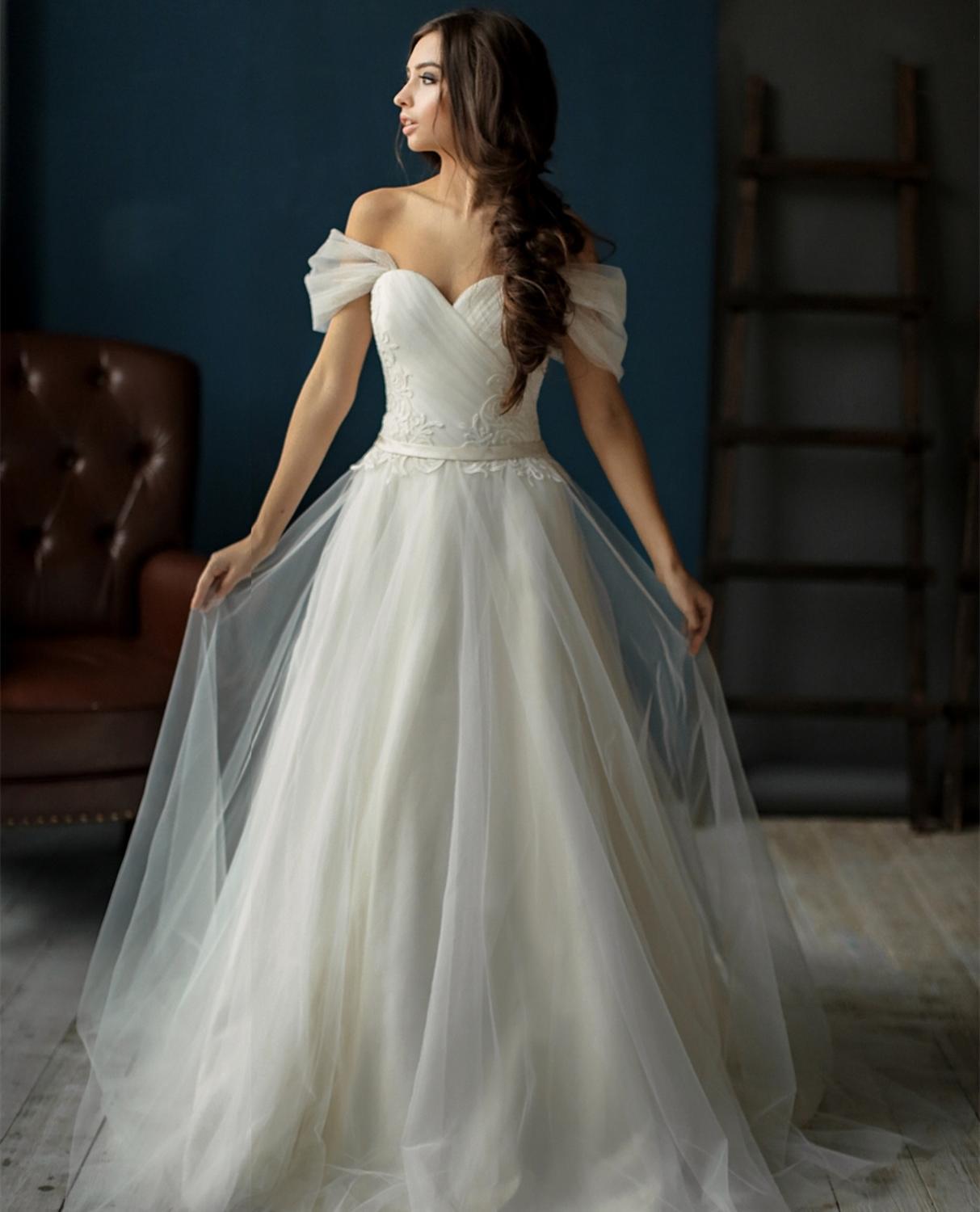 Изображение товара: Свадебное платье А-силуэта с рукавами-крылышками, женское простое очаровательное свадебное платье до пола для невесты, Великолепное платье, 2021