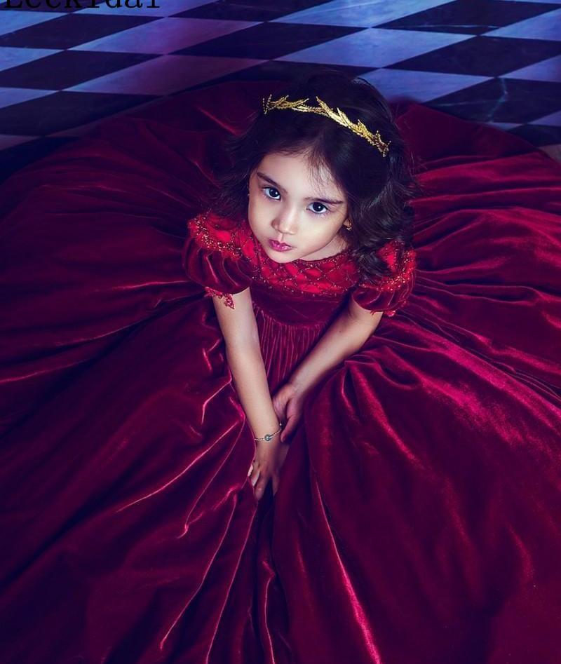 Изображение товара: Красное бархатное бальное платье с бусинами; Платья с цветочным узором для девочек; Короткие пышные платья с рукавами для свадебной вечеринки; Детское платье для дня рождения на заказ