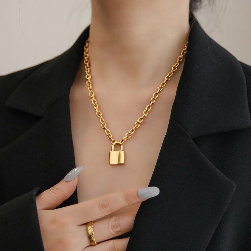 Изображение товара: Ожерелье YUN RUO с толстой цепочкой золотого цвета, не выцветает в стиле хип-поп, кулон с застежкой, модное ювелирное изделие из титановой нержавеющей стали, аксессуар для женщин