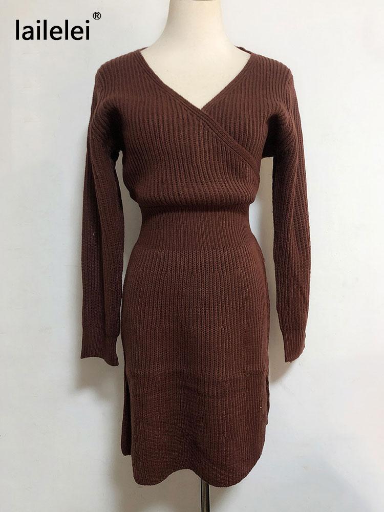 Изображение товара: Платье-свитер трикотажное черное с длинным рукавом и v-образным вырезом, Осень-зима, 2020
