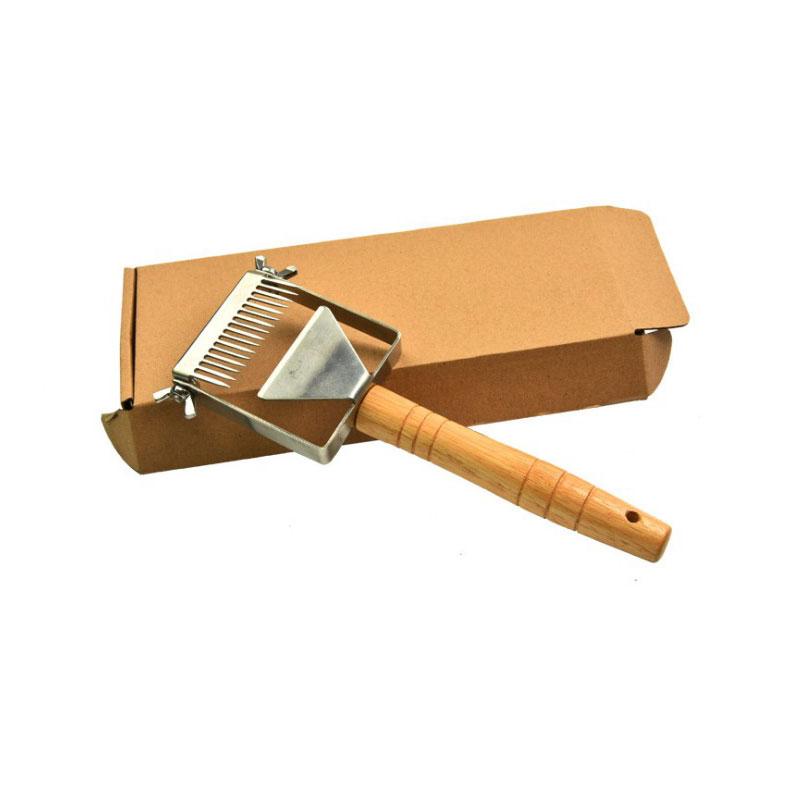 Изображение товара: Инструмент для пчеловодства, многофункциональный скребок для расчесывания меда, скребок для расчесывания деревянной ручкой, вилка для расчесывания меда, инструмент для пчел
