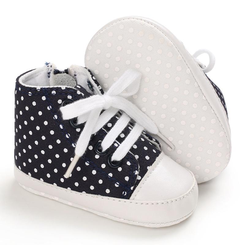 Изображение товара: Классические повседневные парусиновые детские ботинки в горошек для 0-18 м, спортивные кроссовки для новорожденных, обувь для первых шагов, детские ботинки, детские мокасины