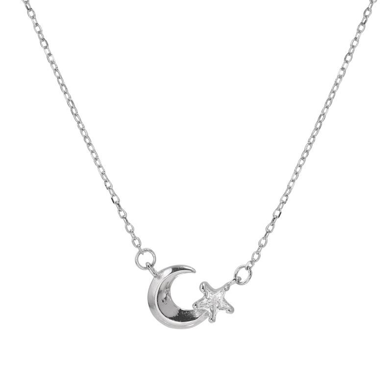 Изображение товара: Модное Очаровательное ожерелье с Луной и звездой, ювелирное изделие, посеребренное колье, микро-инкрустированная цепочка для ключицы, темпераментное Женское Ожерелье