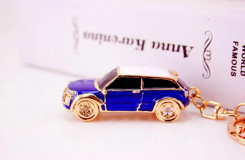 Изображение товара: Крутой брелок для ключей, очаровательный модный синий брелок для ключей, Хрустальный 3D брелок для автомобиля, брелки для мужчин, оптовая продажа ювелирных изделий