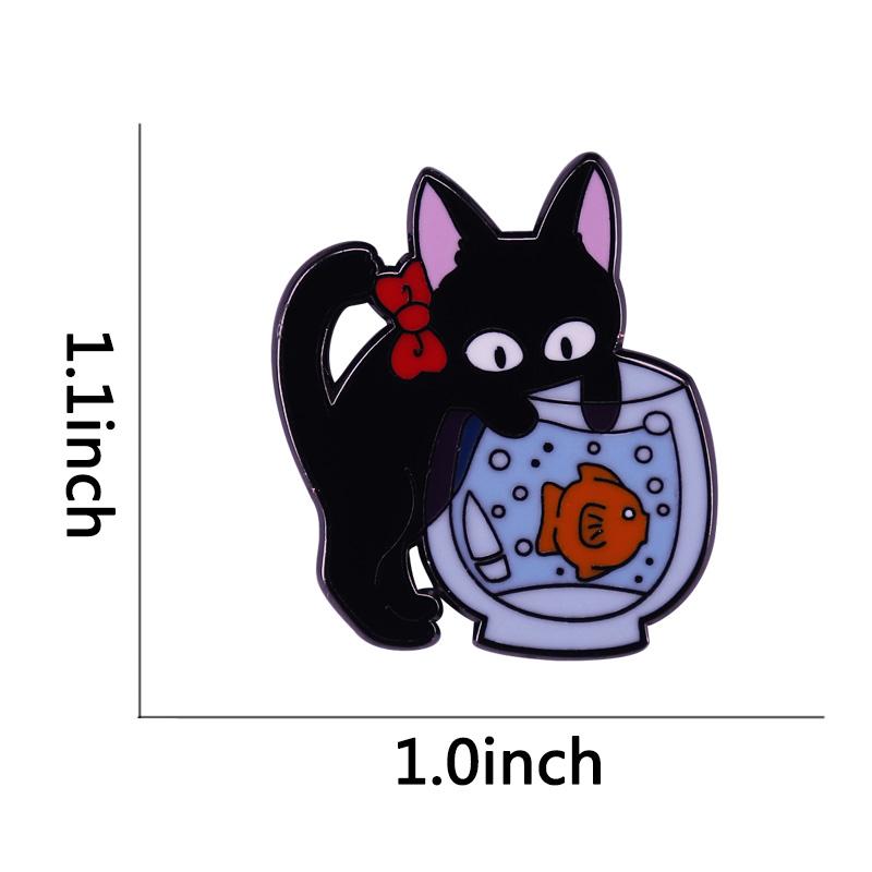 Изображение товара: Эмалированная булавка в виде черной кошки и золотой рыбки Jiji's Delivery Service