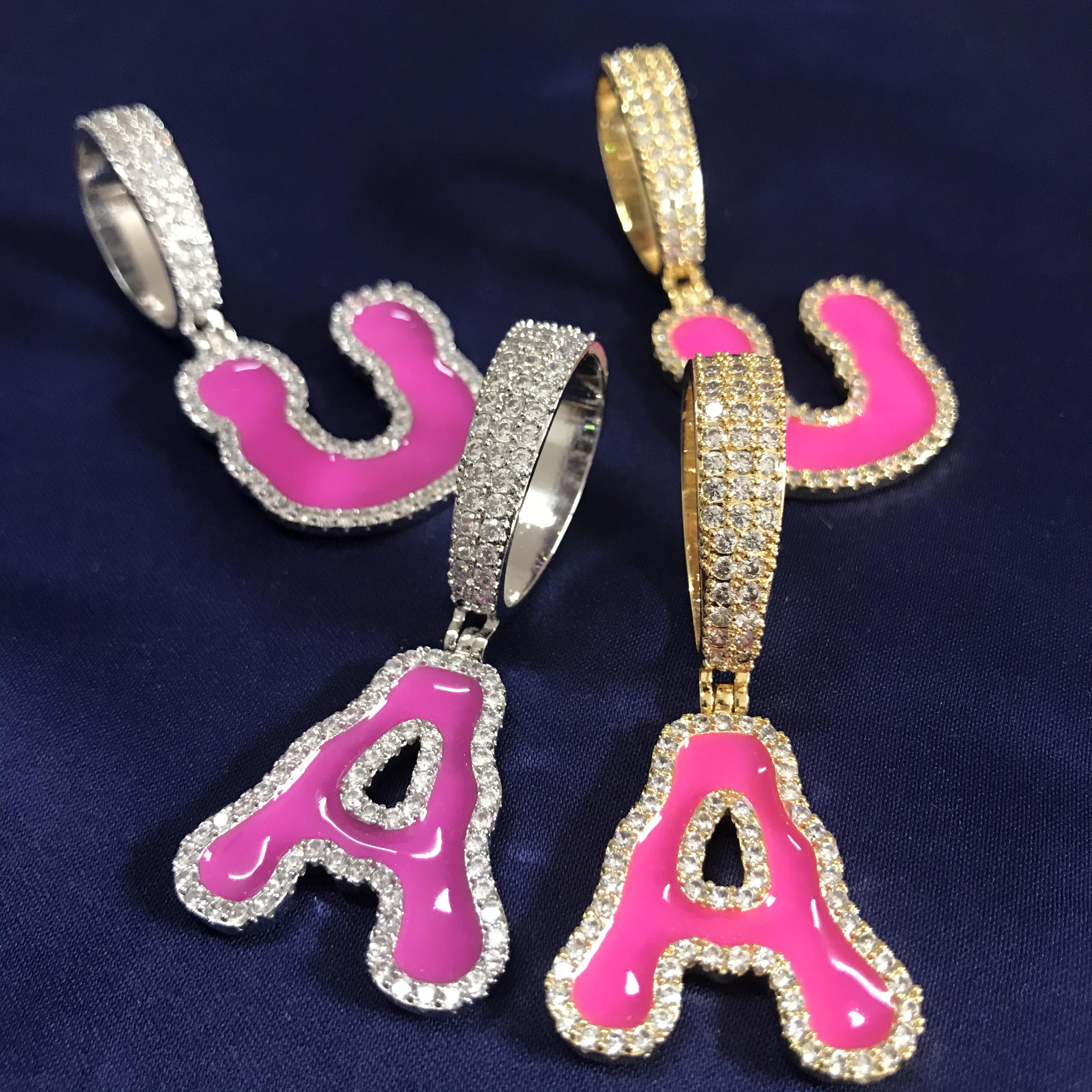 Изображение товара: Новый тип красочные буквы ожерелье и кулон AAAA кубический циркон розовый с теннисной цепочкой для женщин Gilf хип-хоп ювелирные изделия пользовательское имя