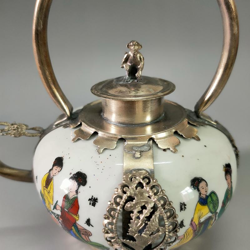 Изображение товара: Изысканный китайский классический древние красавицы мечты Красного тибетского серебра керамический чайник фарфоровый декоративный чайник
