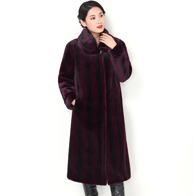 Изображение товара: Новое повседневное женское меховое пальто с длинным рукавом, зимнее теплое меховое пальто большого размера 2022, средней длины, однотонное меховое и искусственное мех для женщин NUW607