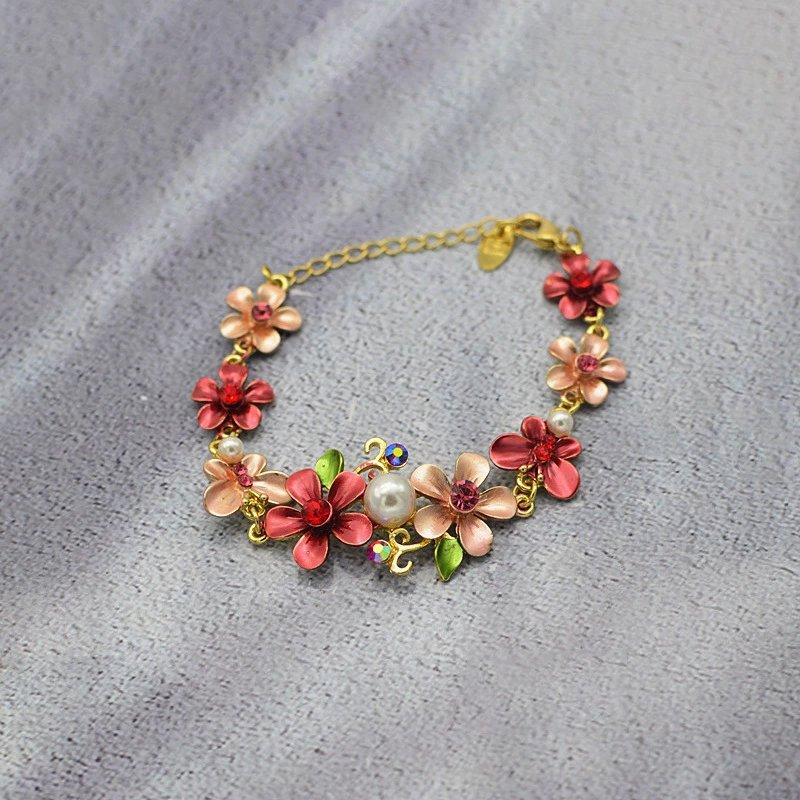 Изображение товара: Винтажный браслет позолоченный полый окрашенный цветок клуазонский женский браслет с изящными ювелирными изделиями оптом