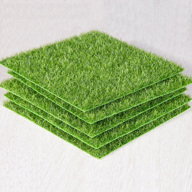 Изображение товара: Искусственный газон 15x15 см, маленький искусственный газон, искусственный коврик для травы, Зеленый Искусственный мох для украшения сада и ландшафта