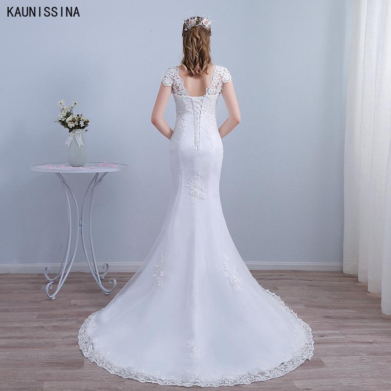 Изображение товара: Кружевное свадебное платье-русалка, с длинным шлейфом и V-образным вырезом