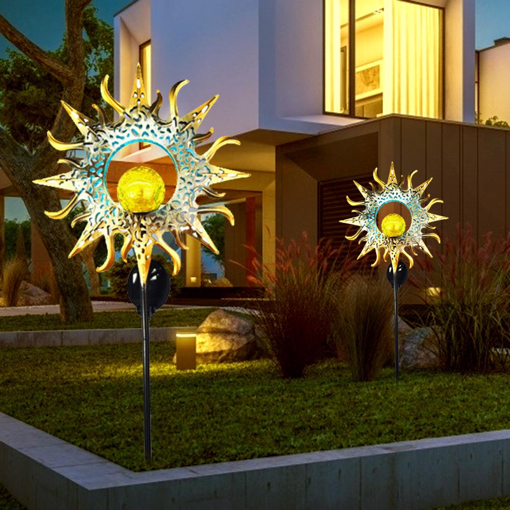 Изображение товара: Светодиодный садовый светильник на солнечной батарее с изображением солнца, Луны пламя Ретро полые Утюг для открытого ландшафта, проход газон лампы на солнечных батареях Солнечный Мощность Водонепроницаемый лампа