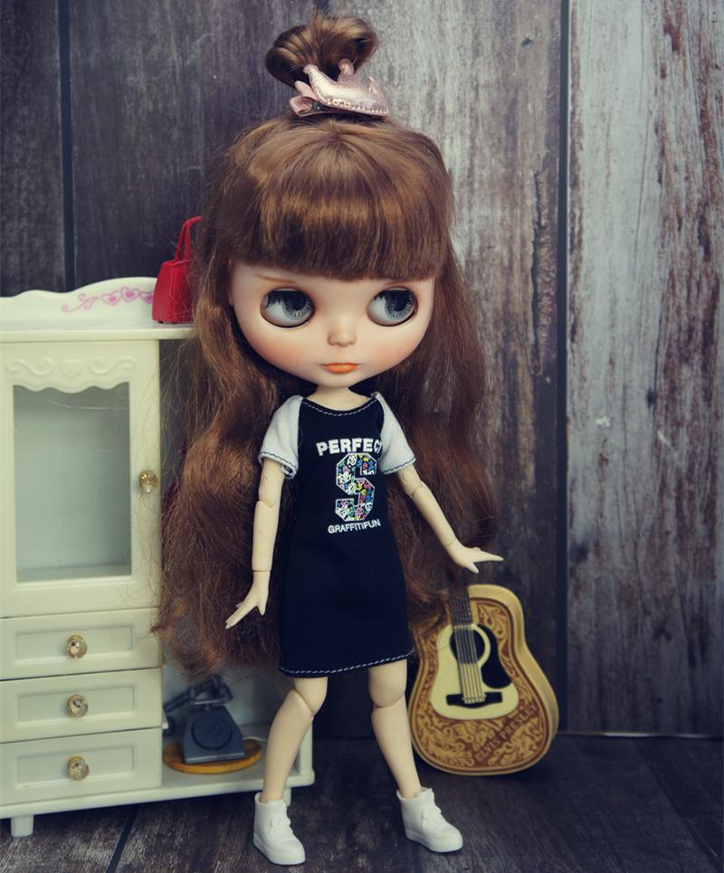 Изображение товара: Повседневная Одежда для кукол Blythe, черно-белый наряд с принтом алфавита, аксессуары для кукол Blythe 1/6