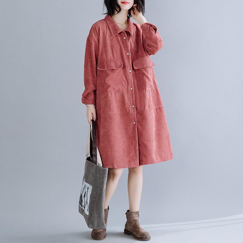 Изображение товара: Женское осенне-зимнее вельветовое платье 2020 размера плюс, женское свободное платье-рубашка средней длины, розовое вельветовое платье с длинным рукавом Q299