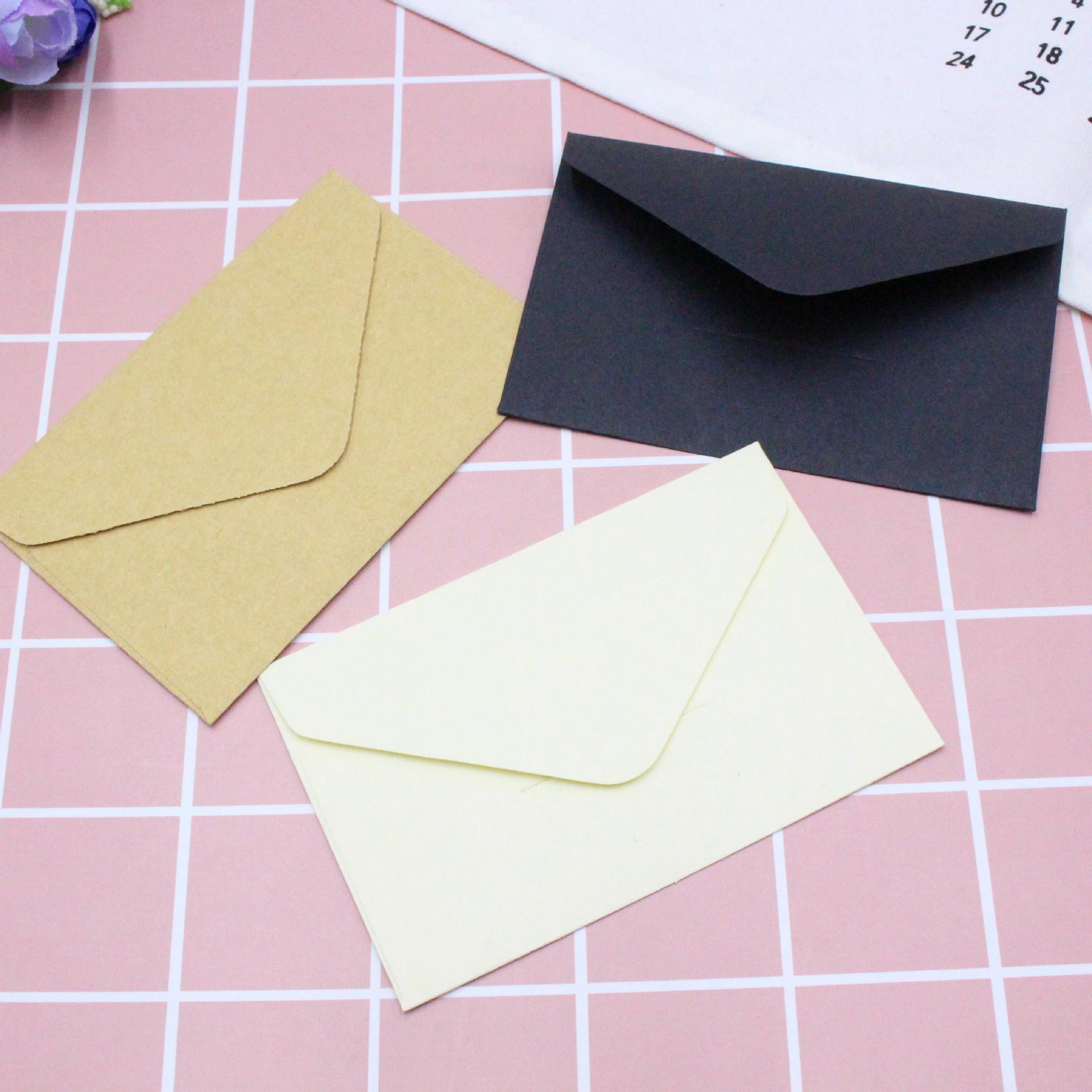 Изображение товара: 60 шт. Классический белый черный крафт пустой мини бумажный оконный конверт свадебные приглашения конверт Подарочный конверт