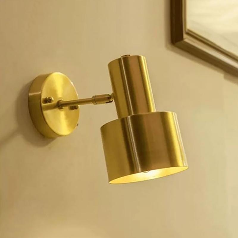 Изображение товара: Настенный прикроватный светильник в скандинавском стиле для спальни, Золотая простая современная настенная лампа для гостиной, коридора, ванной комнаты