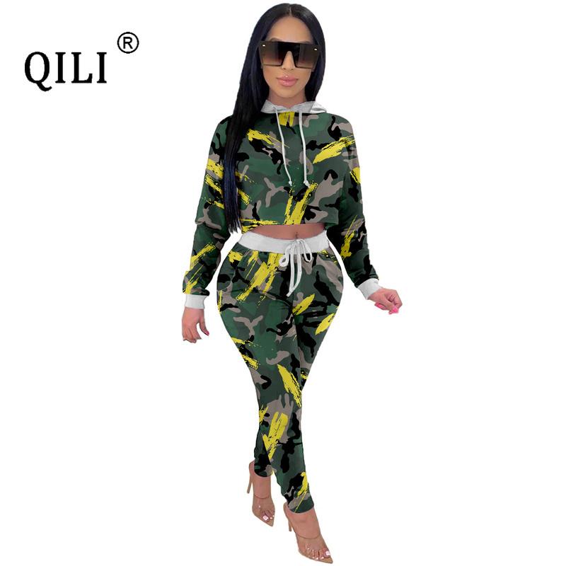 Изображение товара: Женский комплект из двух предметов QILI, с капюшоном и длинными штанами, камуфляжный принт, уличная одежда для отдыха