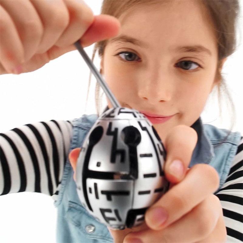 Изображение товара: 2020 новая трендовая подвеска головоломка яйцо 3d лабиринт пластиковое пасхальное яйцо легко начального уровня для детей коллекционные череп Шут яйца игрушка