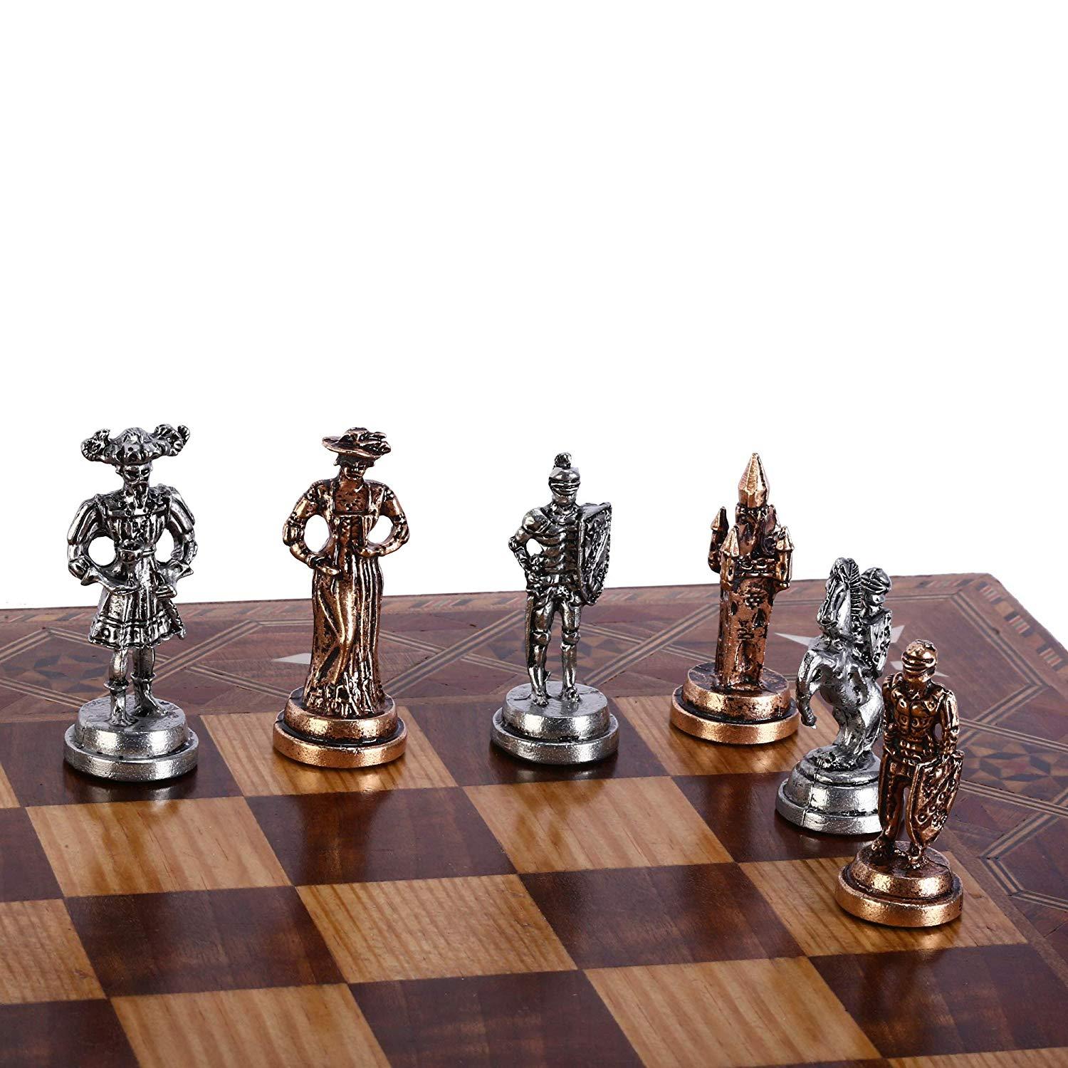 Изображение товара: Металлический Шахматный набор, памятные испанские королевские охранники, предметы ручной работы, деревянная шахматная доска с рисунком перламутровой матери, Размер 7 см
