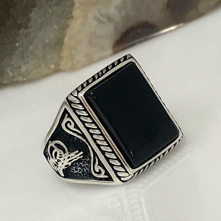 Изображение товара: Квадратное черное Простое Элегантное серебряное мужское кольцо с гравировкой тугра